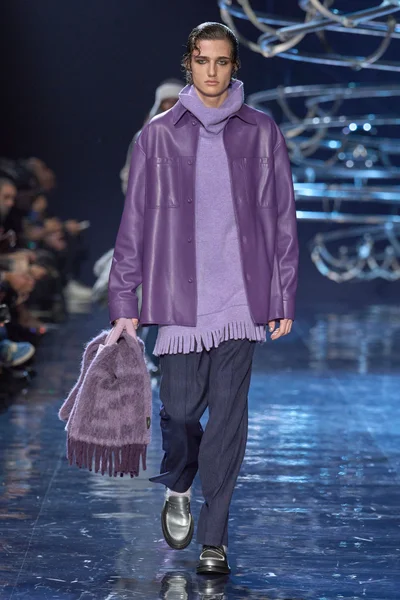 Look 42